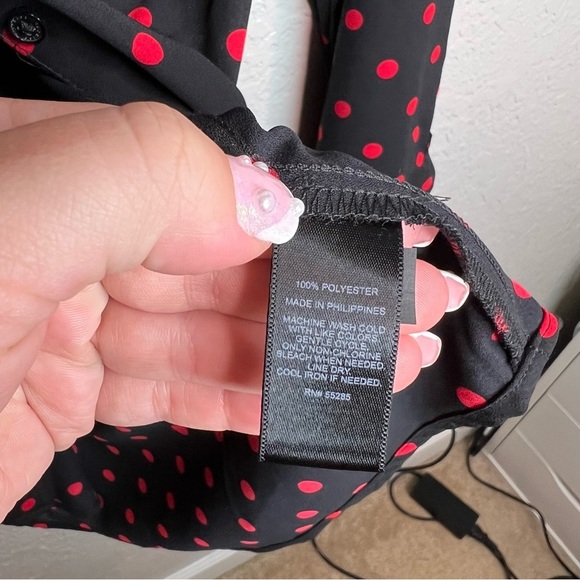 BNWOT Express Black and Red Polka Dot Button Down Blouse - Picture 4 of 7
